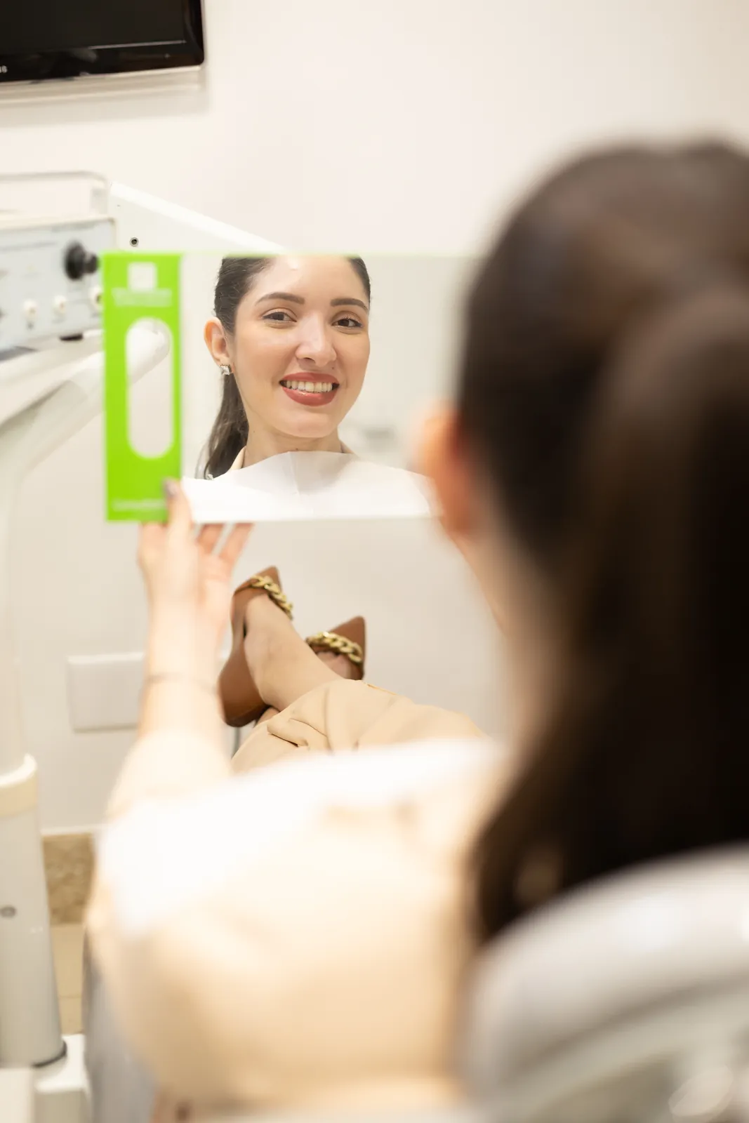 Lentes de Contato: O Que São e Como Mudam Seu Sorriso?