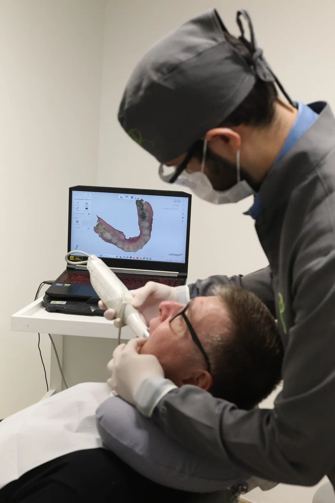 Implantes Dentários