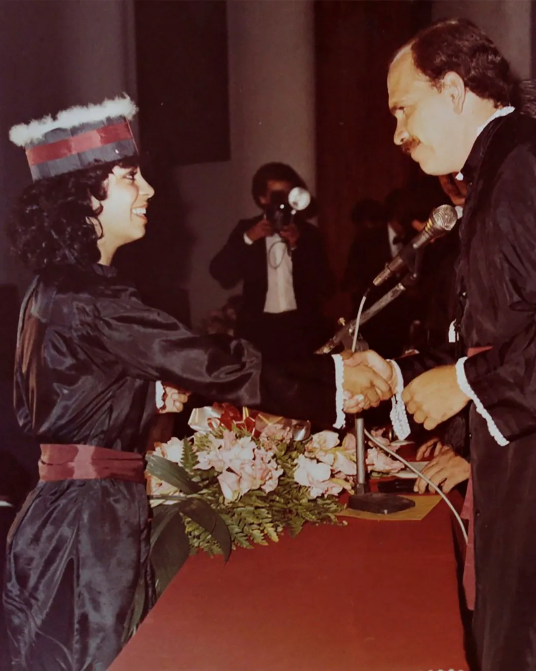 1982: Graduação